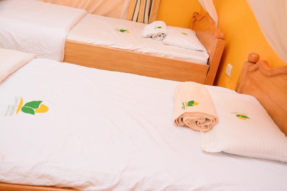 אלדורט New Green Pastures Guest House מראה חיצוני תמונה