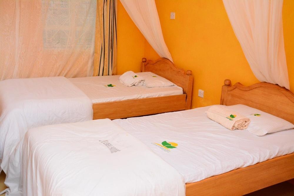 אלדורט New Green Pastures Guest House מראה חיצוני תמונה